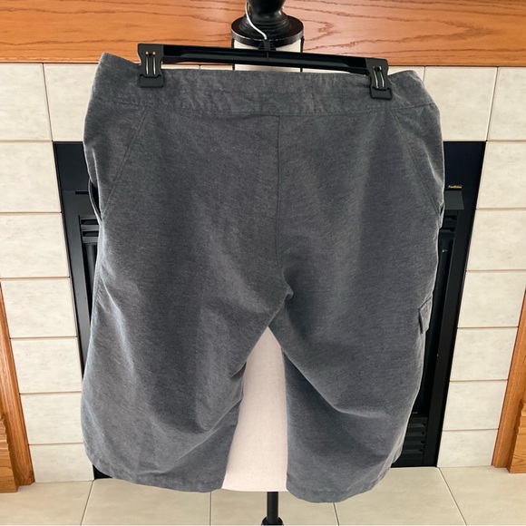 Merrell Opti-Wick, UPF 50+ Women’s Shorts, Sz 6 - Picture 4 of 6